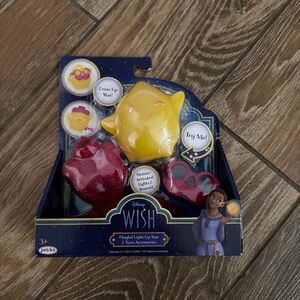 Disney Wish Playful Light-Up Star Toy